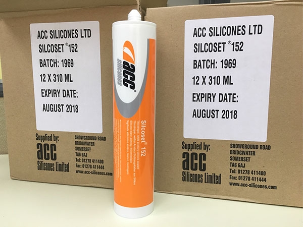 冬天有机硅胶,结构密封灌封胶施工时应注意的问题,深圳J9九游会-真人游戏第一品牌科技温馨提醒